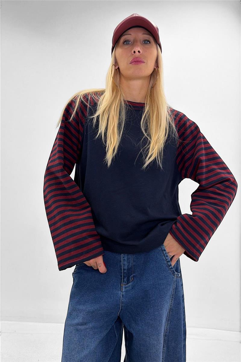 maglia bicolore con manica a righe leila